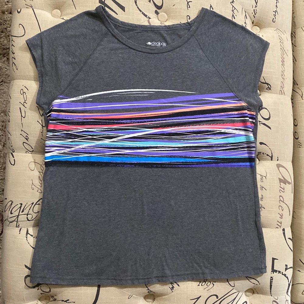 Ideology t-shirt in size XXL, NWOT